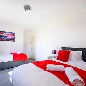 Starview Apartment-manchester Airport Manchester